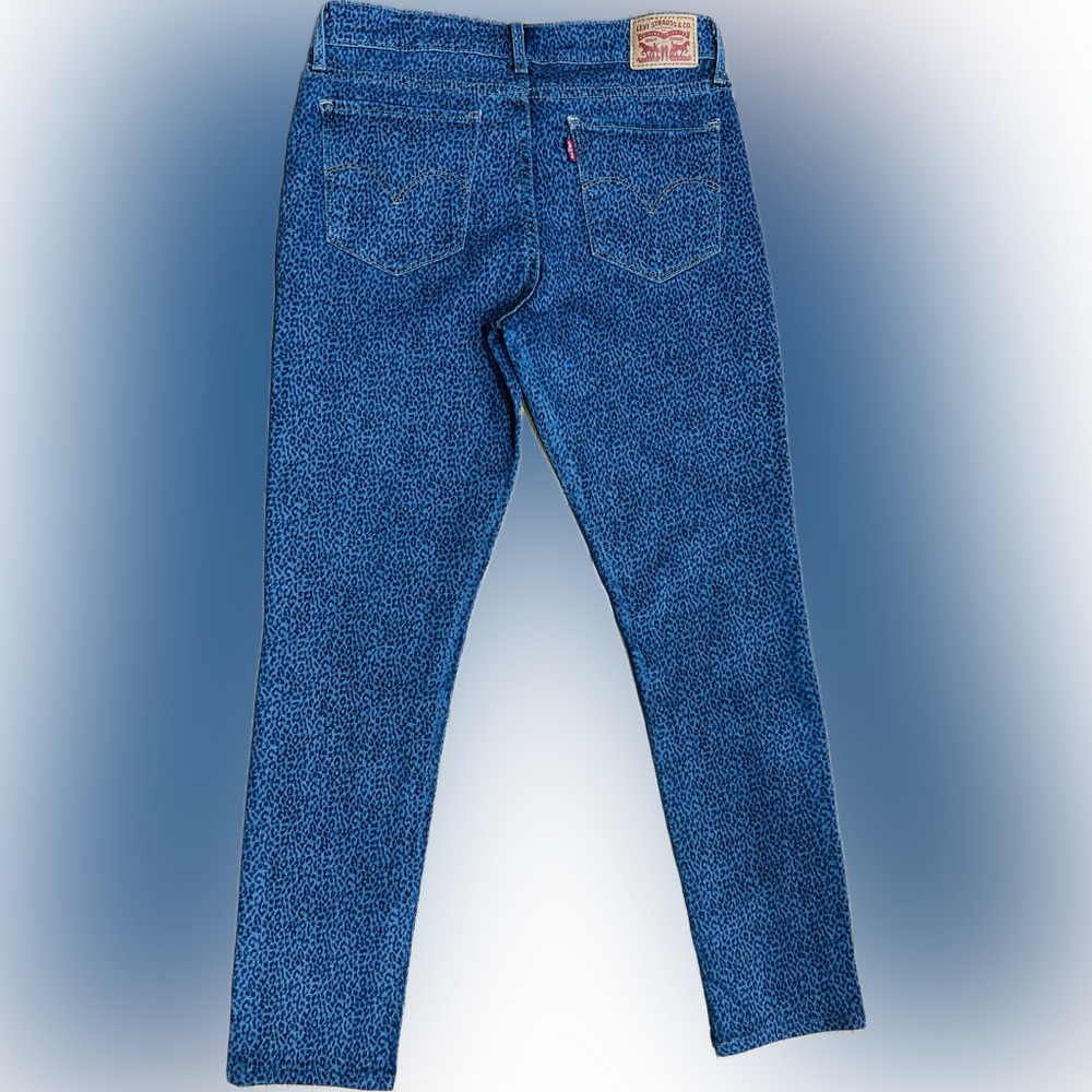 Like New Levi's SZ 30 blue/blue leopard print stretch skinny jeans/waist 30”-32” - Picture 4 of 8